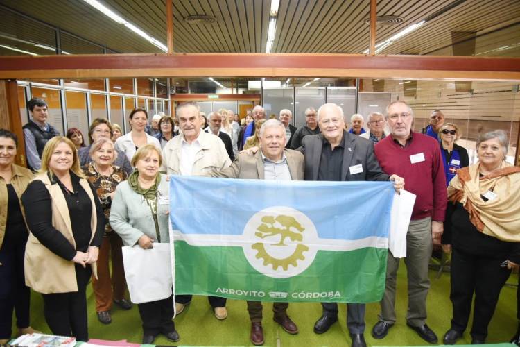 EL INTENDENTE BENEDETTI RECIBIÓ A ASOCIACIONES PIEMONTESAS DE TODO EL PAÍS