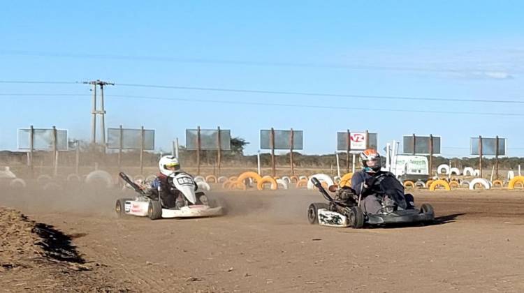 ARROYITO SIGUE APOSTANDO AL DEPORTE MOTOR