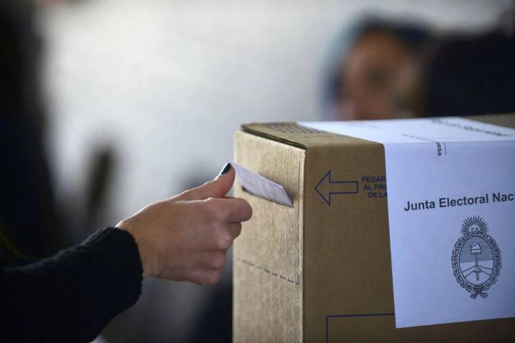DECRETO Nº 130 – F/23 CONVOCATORIA A ELECCIONES