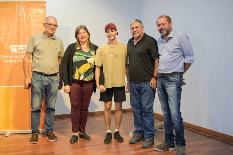 SE REALIZÓ EL SORTEO DE VIVIENDAS DE PLAN CASA Y LA NUEVA COMISIÓN DE SEGUIMIENTO