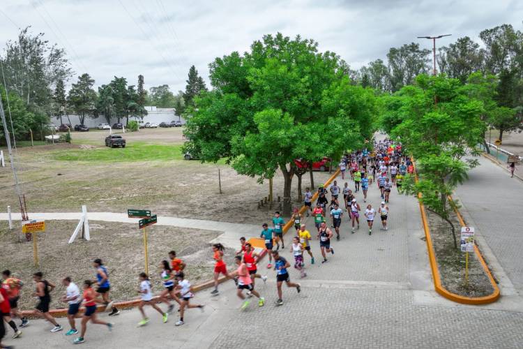 Arroyito: Más de 200 corredores participaron de la Carrera de la Dulce Ciudad