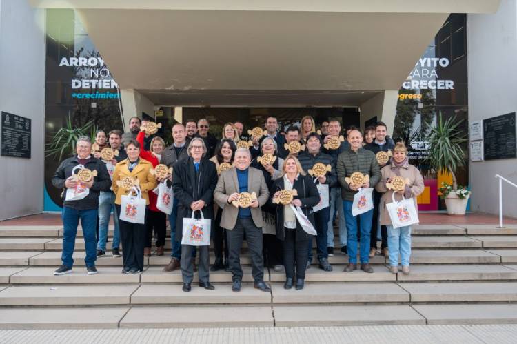 Más de 20 intendentes de San Justo firmaron convenios clave con la Defensoría del Pueblo en Arroyito
