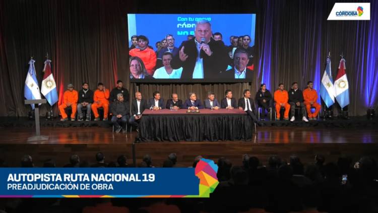«Tenemos un accidente vial cada tres días» El intendente de Arroyito, Gustavo Benedetti, agota todas las instancias para que el Gobierno Nacional transfiera los tramos no finalizados de la Autopista RN 19